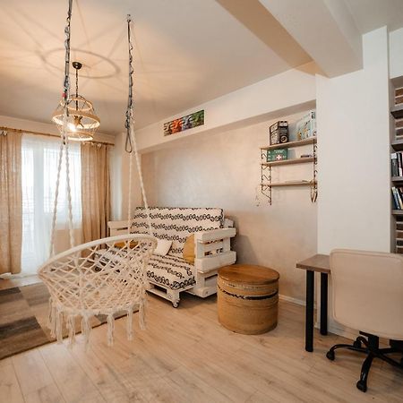 Bright And Cozy Design Apt With Office Cluj-Napoca Exterior foto