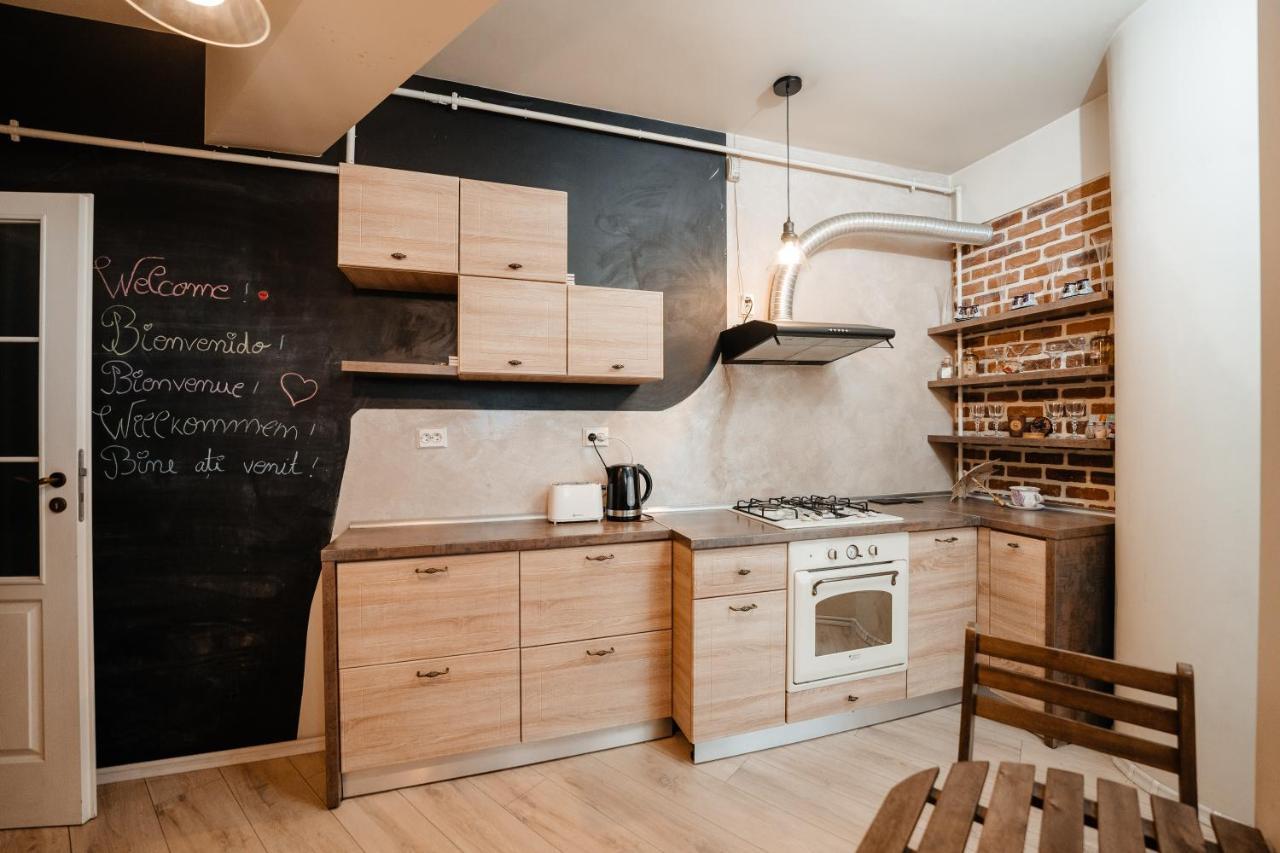Bright And Cozy Design Apt With Office Cluj-Napoca Exterior foto