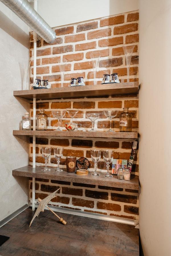 Bright And Cozy Design Apt With Office Cluj-Napoca Exterior foto