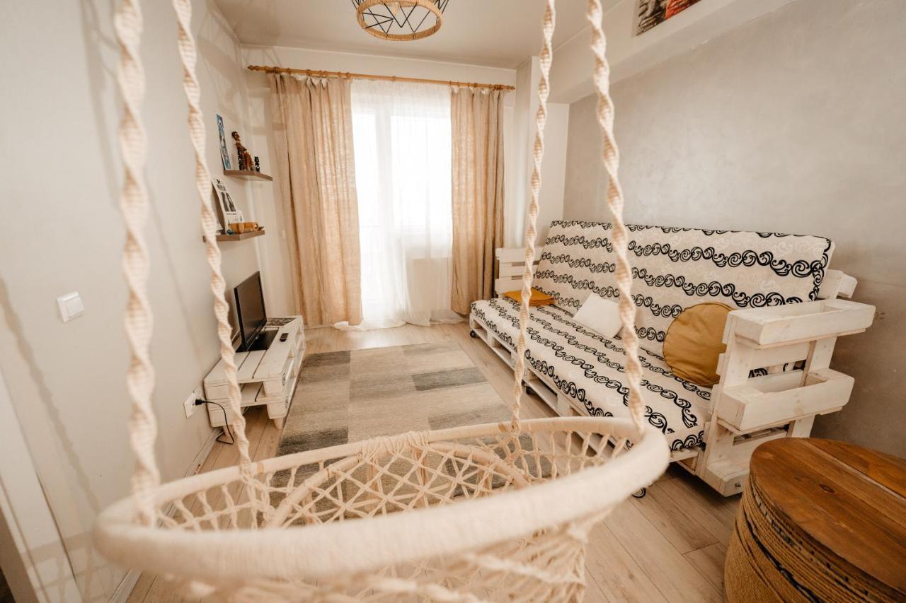 Bright And Cozy Design Apt With Office Cluj-Napoca Exterior foto